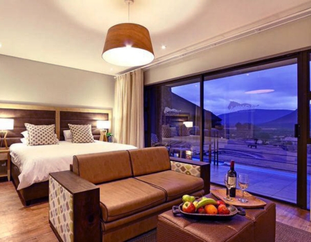 Aquila Premier Lodge